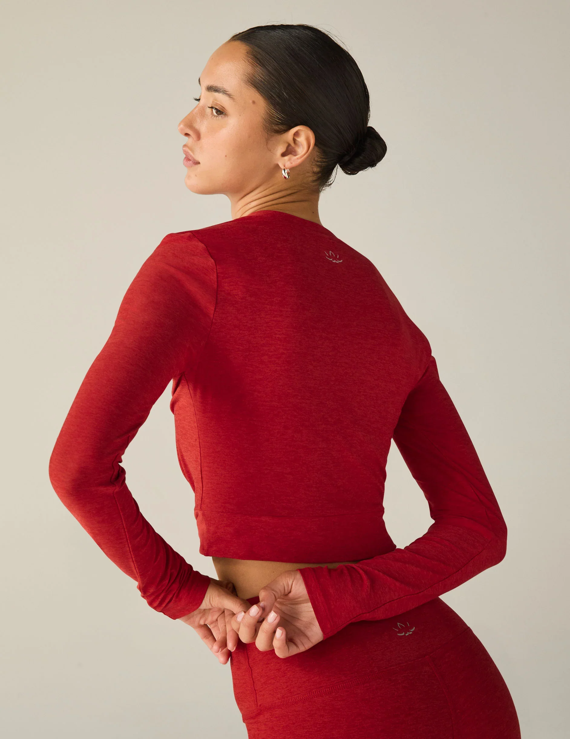 Featherweight Center Stage Cropped Long Sleeve Pullover - Image 5