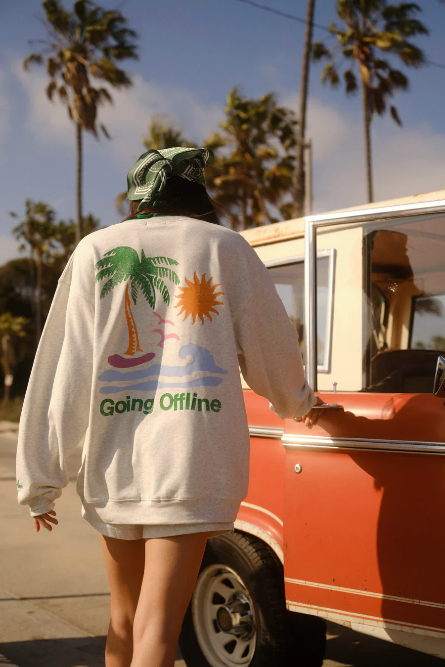 Going Offline V-Neck Sweatshirt - Image 11
