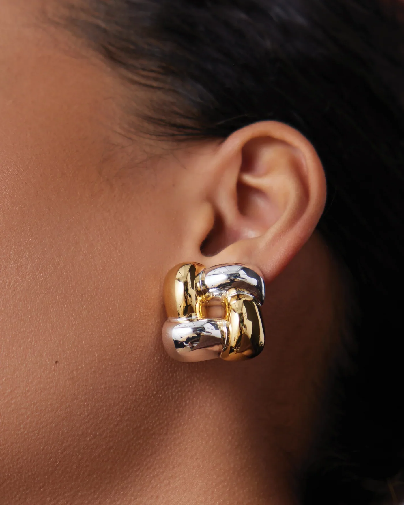 Medium Woven Square Earrings - Image 5