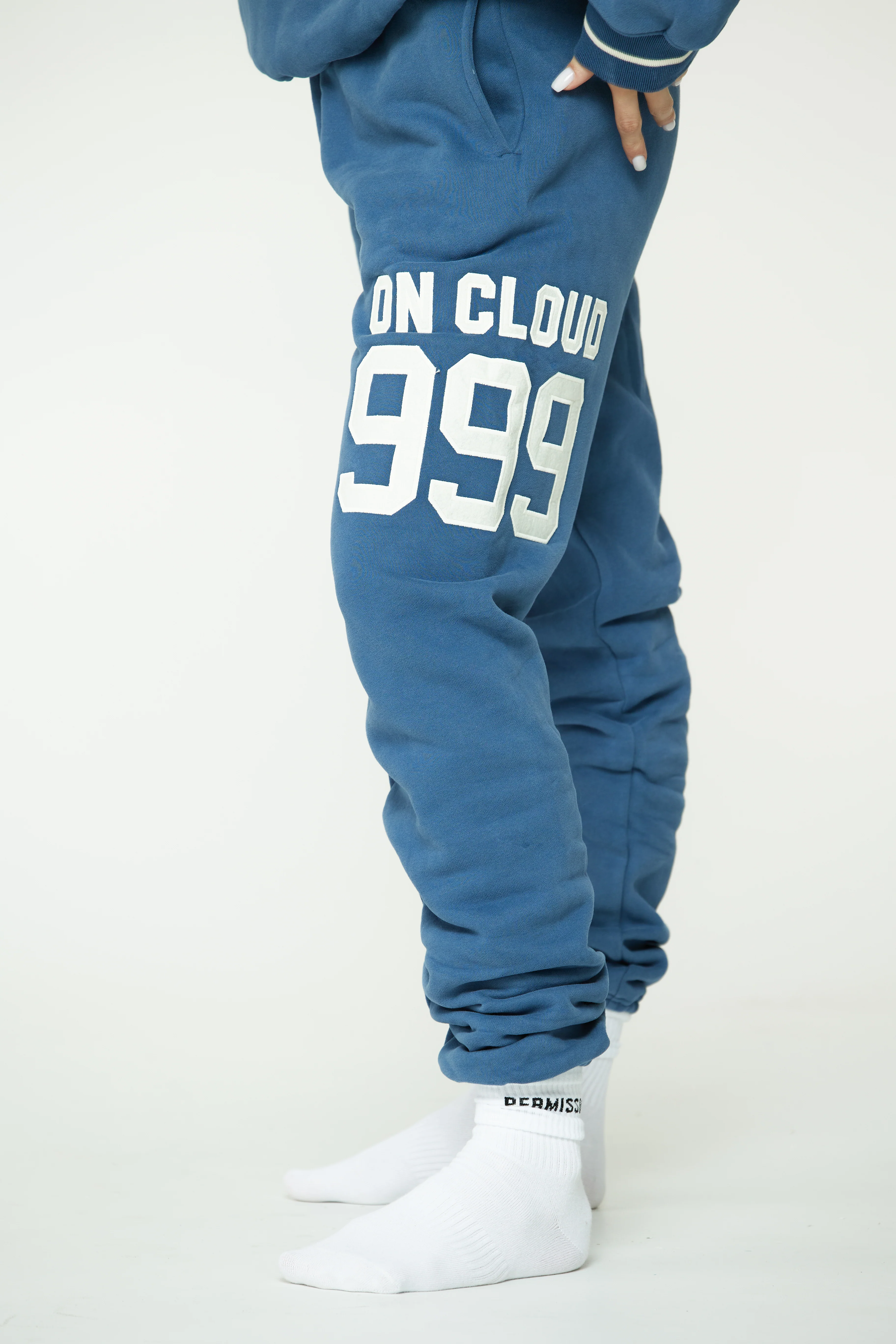 On Cloud Nine Sweatpants - Image 3
