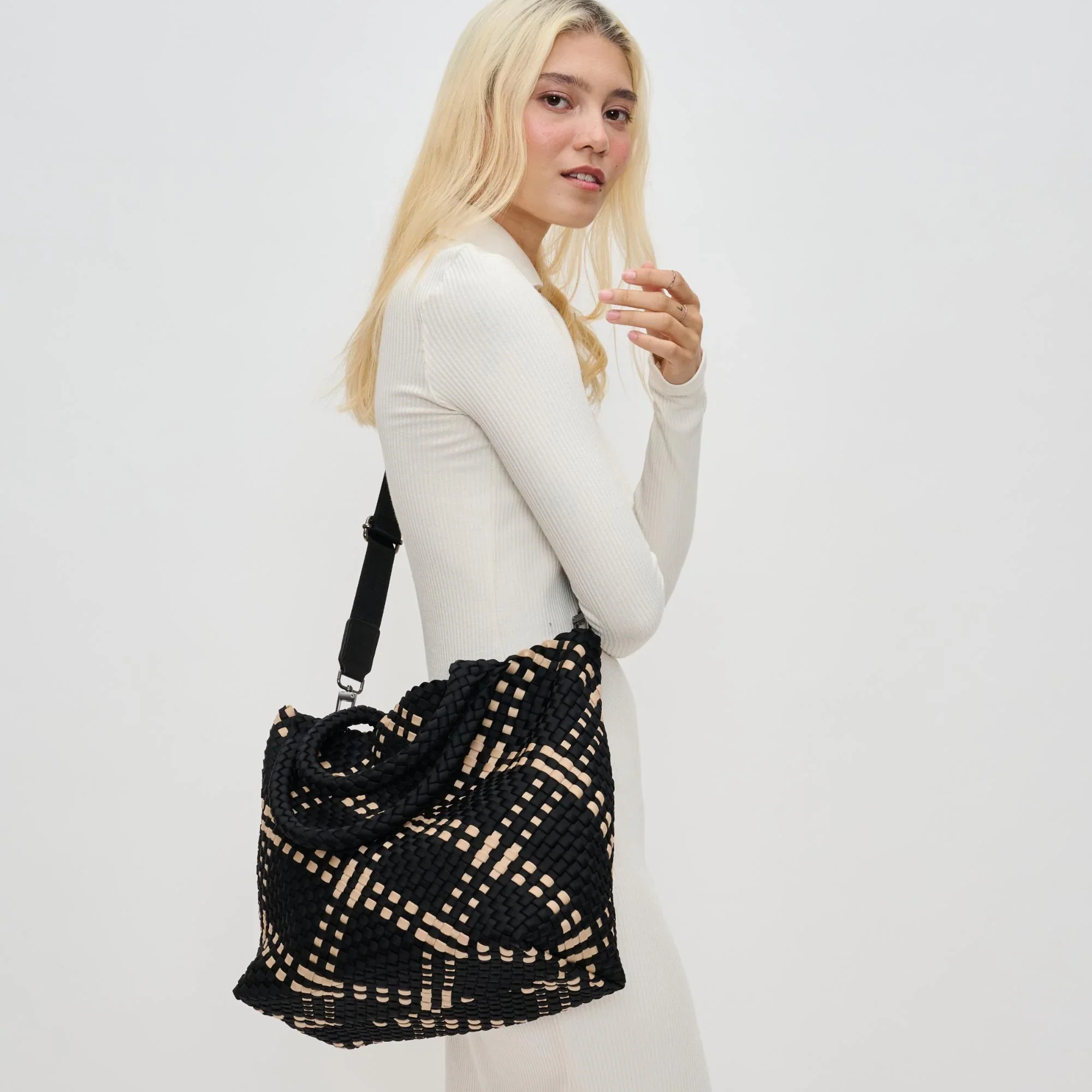 Sky's The Limit Medium Tote in Black Nude - Image 8